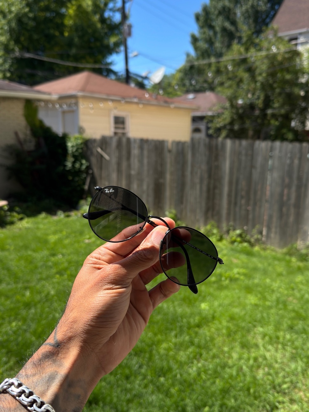 Ray-Ban Black Round Metal Sunglasses